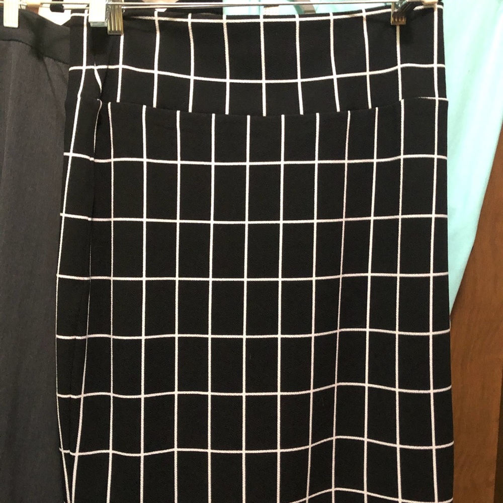 BOGO Lularoe Cassie XL